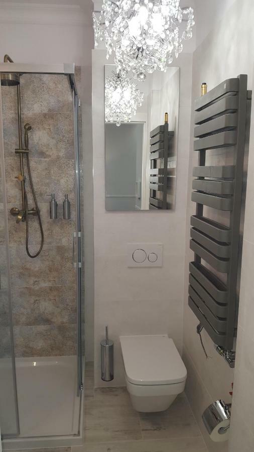 Apartamenty Hexus - Ofiar Oswiecimskich - Wroclaw Centrum Rynek エクステリア 写真
